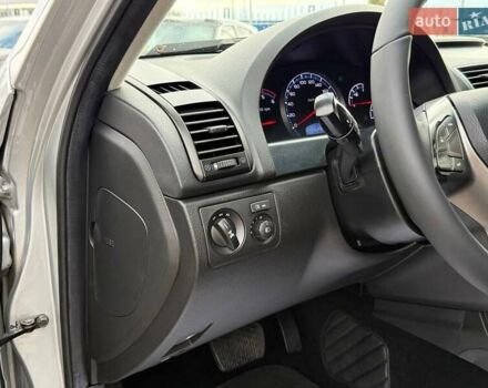 Cанг Йонг Рекстон 2015 в Киеве на Automoto.ua Серый Cанг Йонг Рекстон, объемом двигателя 2 л и пробегом 243 тыс. км за 16900 $, фото 10 на Automoto.ua