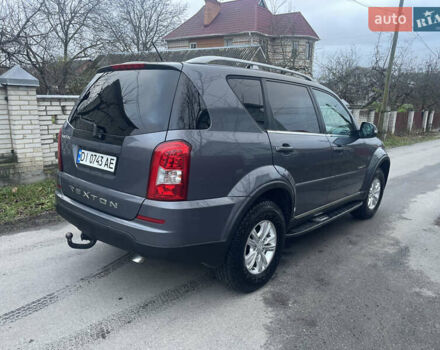 Сірий Cанг Йонг Rexton, об'ємом двигуна 2.2 л та пробігом 200 тис. км за 13900 $, фото 5 на Automoto.ua