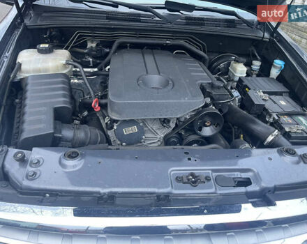 Сірий Cанг Йонг Rexton, об'ємом двигуна 2.2 л та пробігом 200 тис. км за 13900 $, фото 16 на Automoto.ua