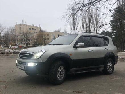 Cанг Йонг Rexton 2002 у Остер на Automoto.ua Сірий Cанг Йонг Rexton, об'ємом двигуна 2.87 л та пробігом 320 тис. км за 5999 $, фото 1 на Automoto.ua