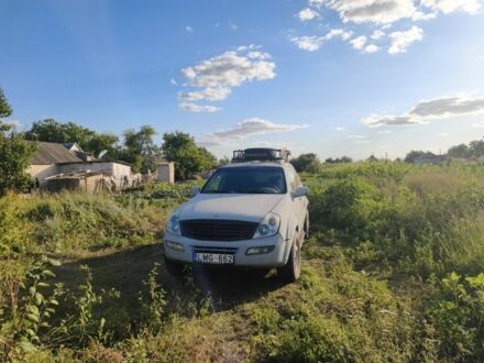 Сірий Cанг Йонг Rexton, об'ємом двигуна 0 л та пробігом 280 тис. км за 3700 $, фото 1 на Automoto.ua