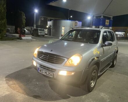 Серый Cанг Йонг Рекстон, объемом двигателя 2.7 л и пробегом 288 тыс. км за 4299 $, фото 1 на Automoto.ua