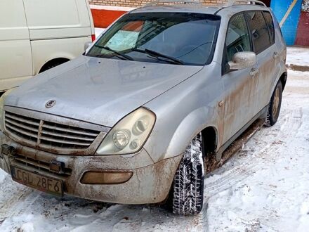 Сірий Cанг Йонг Rexton, об'ємом двигуна 2.7 л та пробігом 200 тис. км за 4000 $, фото 1 на Automoto.ua