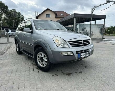 Сірий Cанг Йонг Rexton, об'ємом двигуна 2.7 л та пробігом 293 тис. км за 3750 $, фото 1 на Automoto.ua