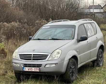 Серый Cанг Йонг Рекстон, объемом двигателя 2.7 л и пробегом 300 тыс. км за 4729 $, фото 1 на Automoto.ua