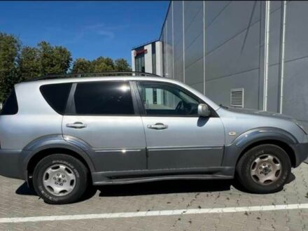 Сірий Cанг Йонг Rexton, об'ємом двигуна 2.7 л та пробігом 270 тис. км за 4000 $, фото 1 на Automoto.ua