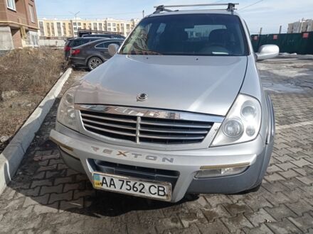 Серый Cанг Йонг Рекстон, объемом двигателя 3.2 л и пробегом 235 тыс. км за 6999 $, фото 1 на Automoto.ua