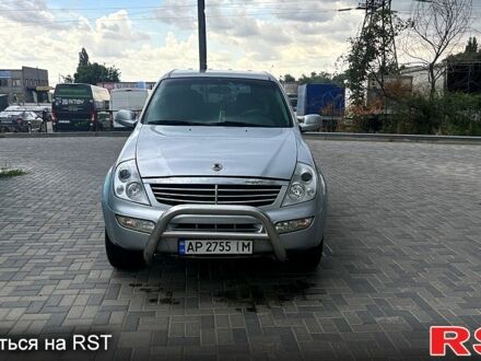 Сірий Cанг Йонг Rexton, об'ємом двигуна 2.7 л та пробігом 117 тис. км за 6000 $, фото 1 на Automoto.ua