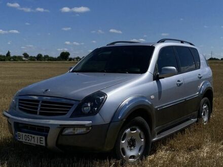 Сірий Cанг Йонг Rexton, об'ємом двигуна 3.2 л та пробігом 304 тис. км за 5331 $, фото 1 на Automoto.ua