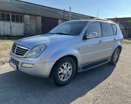 Сірий Cанг Йонг Rexton, об'ємом двигуна 2.7 л та пробігом 225 тис. км за 3700 $, фото 1 на Automoto.ua