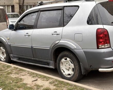 Серый Cанг Йонг Рекстон, объемом двигателя 3.2 л и пробегом 286 тыс. км за 4200 $, фото 1 на Automoto.ua