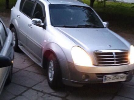 Сірий Cанг Йонг Rexton, об'ємом двигуна 2.7 л та пробігом 200 тис. км за 6700 $, фото 1 на Automoto.ua