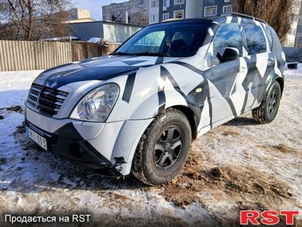 Серый Cанг Йонг Рекстон, объемом двигателя 2.7 л и пробегом 32000 тыс. км за 3300 $, фото 1 на Automoto.ua