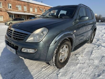 Серый Cанг Йонг Рекстон, объемом двигателя 2.7 л и пробегом 235 тыс. км за 3500 $, фото 1 на Automoto.ua