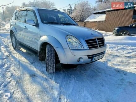 Сірий Cанг Йонг Rexton, об'ємом двигуна 2.7 л та пробігом 138 тис. км за 8700 $, фото 1 на Automoto.ua