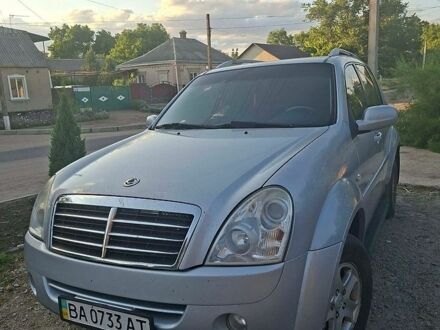 Сірий Cанг Йонг Rexton, об'ємом двигуна 2.7 л та пробігом 221 тис. км за 8000 $, фото 1 на Automoto.ua