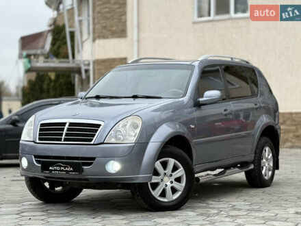 Серый Cанг Йонг Рекстон, объемом двигателя 2.7 л и пробегом 215 тыс. км за 7500 $, фото 1 на Automoto.ua