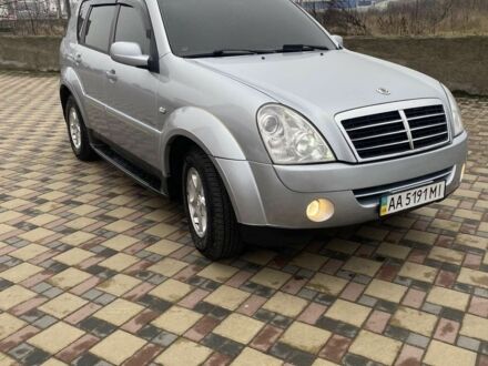 Сірий Cанг Йонг Rexton, об'ємом двигуна 2.7 л та пробігом 232 тис. км за 8200 $, фото 1 на Automoto.ua