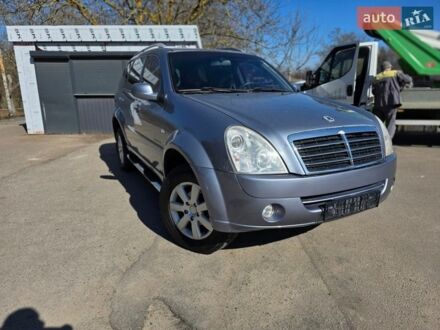 Сірий Cанг Йонг Rexton, об'ємом двигуна 2.7 л та пробігом 215 тис. км за 6900 $, фото 1 на Automoto.ua