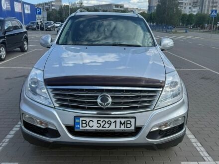 Сірий Cанг Йонг Rexton, об'ємом двигуна 2.69 л та пробігом 266 тис. км за 12000 $, фото 1 на Automoto.ua