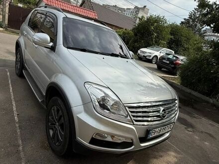 Сірий Cанг Йонг Rexton, об'ємом двигуна 2 л та пробігом 261 тис. км за 11800 $, фото 1 на Automoto.ua