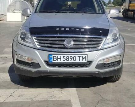 Сірий Cанг Йонг Rexton, об'ємом двигуна 2.7 л та пробігом 203 тис. км за 10700 $, фото 1 на Automoto.ua