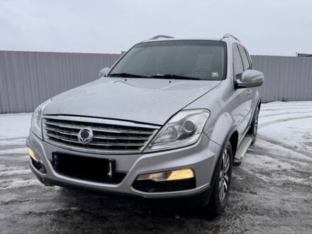 Серый Cанг Йонг Рекстон, объемом двигателя 2 л и пробегом 129 тыс. км за 11500 $, фото 1 на Automoto.ua