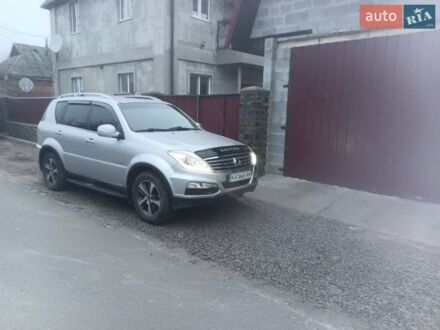 Сірий Cанг Йонг Rexton, об'ємом двигуна 2 л та пробігом 189 тис. км за 13400 $, фото 1 на Automoto.ua