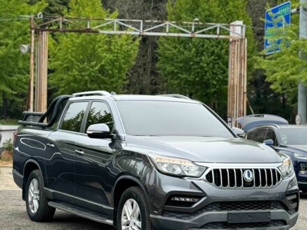 Сірий Cанг Йонг Rexton, об'ємом двигуна 2.2 л та пробігом 110 тис. км за 13500 $, фото 1 на Automoto.ua
