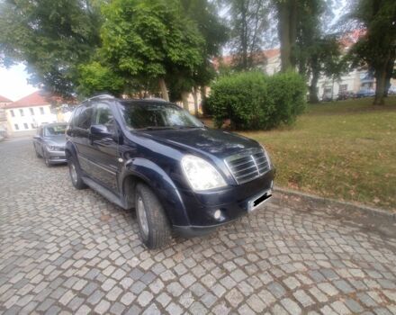 Синій Cанг Йонг Rexton, об'ємом двигуна 2.7 л та пробігом 200 тис. км за 8500 $, фото 2 на Automoto.ua