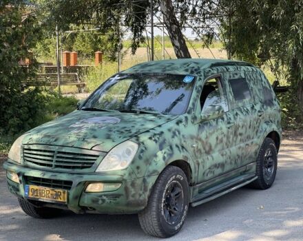 Зелений Cанг Йонг Rexton, об'ємом двигуна 2.7 л та пробігом 300 тис. км за 1600 $, фото 1 на Automoto.ua