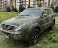 Зелений Cанг Йонг Rexton, об'ємом двигуна 2.7 л та пробігом 170 тис. км за 1750 $, фото 1 на Automoto.ua