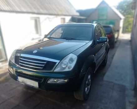 Зеленый Cанг Йонг Рекстон, объемом двигателя 2.9 л и пробегом 330 тыс. км за 4000 $, фото 1 на Automoto.ua