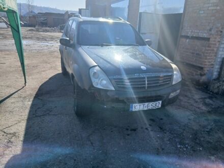 Зелений Cанг Йонг Rexton, об'ємом двигуна 2.7 л та пробігом 270 тис. км за 2370 $, фото 1 на Automoto.ua