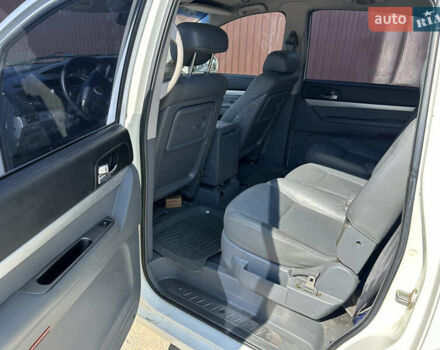 Білий Cанг Йонг Rodius, об'ємом двигуна 2.7 л та пробігом 200 тис. км за 5300 $, фото 8 на Automoto.ua