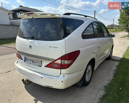 Білий Cанг Йонг Rodius, об'ємом двигуна 2.7 л та пробігом 200 тис. км за 5300 $, фото 4 на Automoto.ua