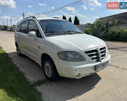 Білий Cанг Йонг Rodius, об'ємом двигуна 2.7 л та пробігом 200 тис. км за 5300 $, фото 5 на Automoto.ua