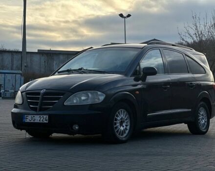 Чорний Cанг Йонг Rodius, об'ємом двигуна 2.7 л та пробігом 289 тис. км за 3650 $, фото 1 на Automoto.ua