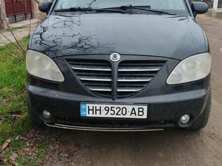 Черный Cанг Йонг Родиус, объемом двигателя 2.7 л и пробегом 293 тыс. км за 6500 $, фото 1 на Automoto.ua