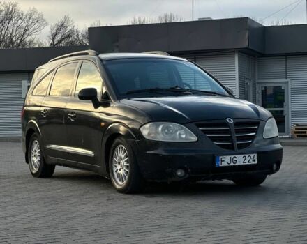 Чорний Cанг Йонг Rodius, об'ємом двигуна 2.7 л та пробігом 289 тис. км за 3650 $, фото 1 на Automoto.ua