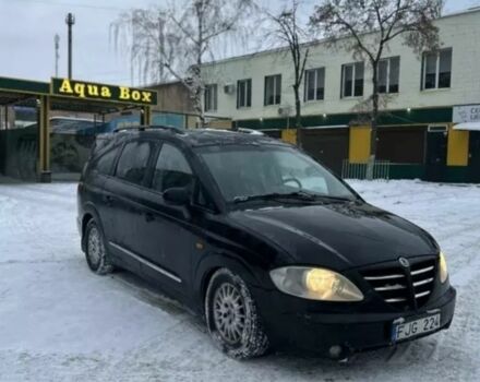 Черный Cанг Йонг Родиус, объемом двигателя 2.7 л и пробегом 277 тыс. км за 2400 $, фото 1 на Automoto.ua