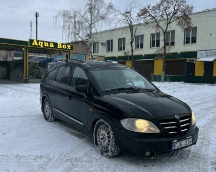 Черный Cанг Йонг Родиус, объемом двигателя 2.7 л и пробегом 288 тыс. км за 2850 $, фото 1 на Automoto.ua