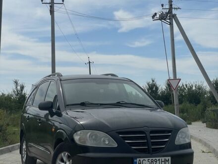 Черный Cанг Йонг Родиус, объемом двигателя 2.7 л и пробегом 150 тыс. км за 1550 $, фото 1 на Automoto.ua