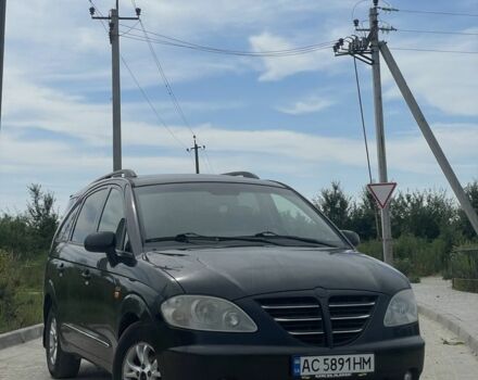 Черный Cанг Йонг Родиус, объемом двигателя 2.7 л и пробегом 150 тыс. км за 1550 $, фото 1 на Automoto.ua