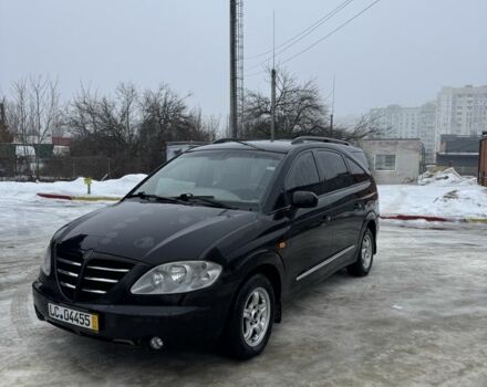 Черный Cанг Йонг Родиус, объемом двигателя 2.7 л и пробегом 300 тыс. км за 3650 $, фото 1 на Automoto.ua