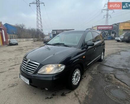 Черный Cанг Йонг Родиус, объемом двигателя 2.7 л и пробегом 258 тыс. км за 6300 $, фото 1 на Automoto.ua