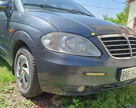 Cанг Йонг Rodius, об'ємом двигуна 2.7 л та пробігом 170 тис. км за 5600 $, фото 10 на Automoto.ua