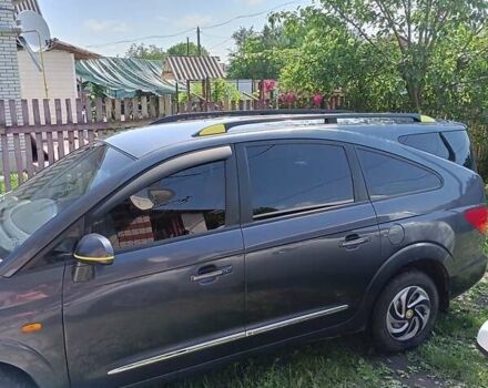 Cанг Йонг Rodius, об'ємом двигуна 2.7 л та пробігом 170 тис. км за 5600 $, фото 2 на Automoto.ua