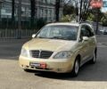 Жовтий Cанг Йонг Rodius, об'ємом двигуна 2.7 л та пробігом 184 тис. км за 6440 $, фото 1 на Automoto.ua
