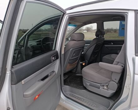 Серый Cанг Йонг Родиус, объемом двигателя 2.7 л и пробегом 240 тыс. км за 4250 $, фото 13 на Automoto.ua